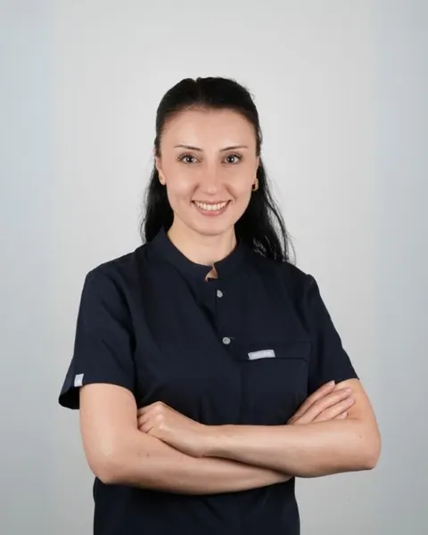 Dt. Tuğçe Berre Karaöz